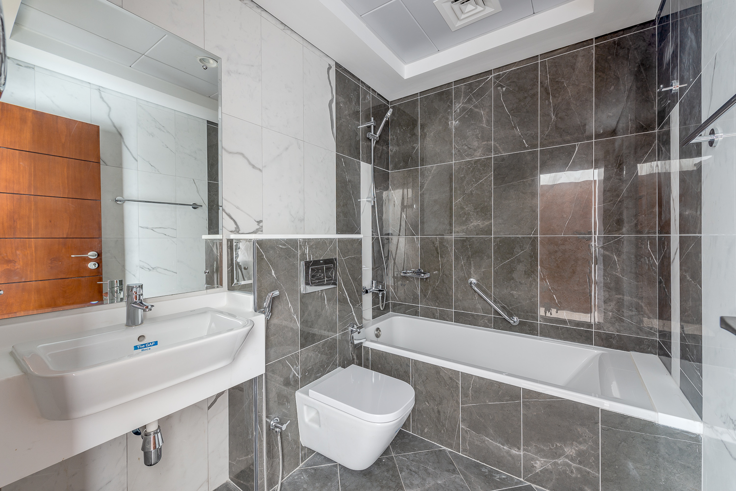 1 Bedroom Apartment in ART XIV