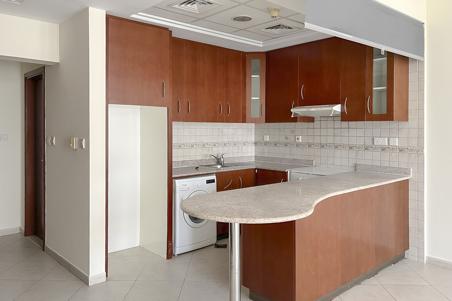  Studio in Courtyard Residences 2