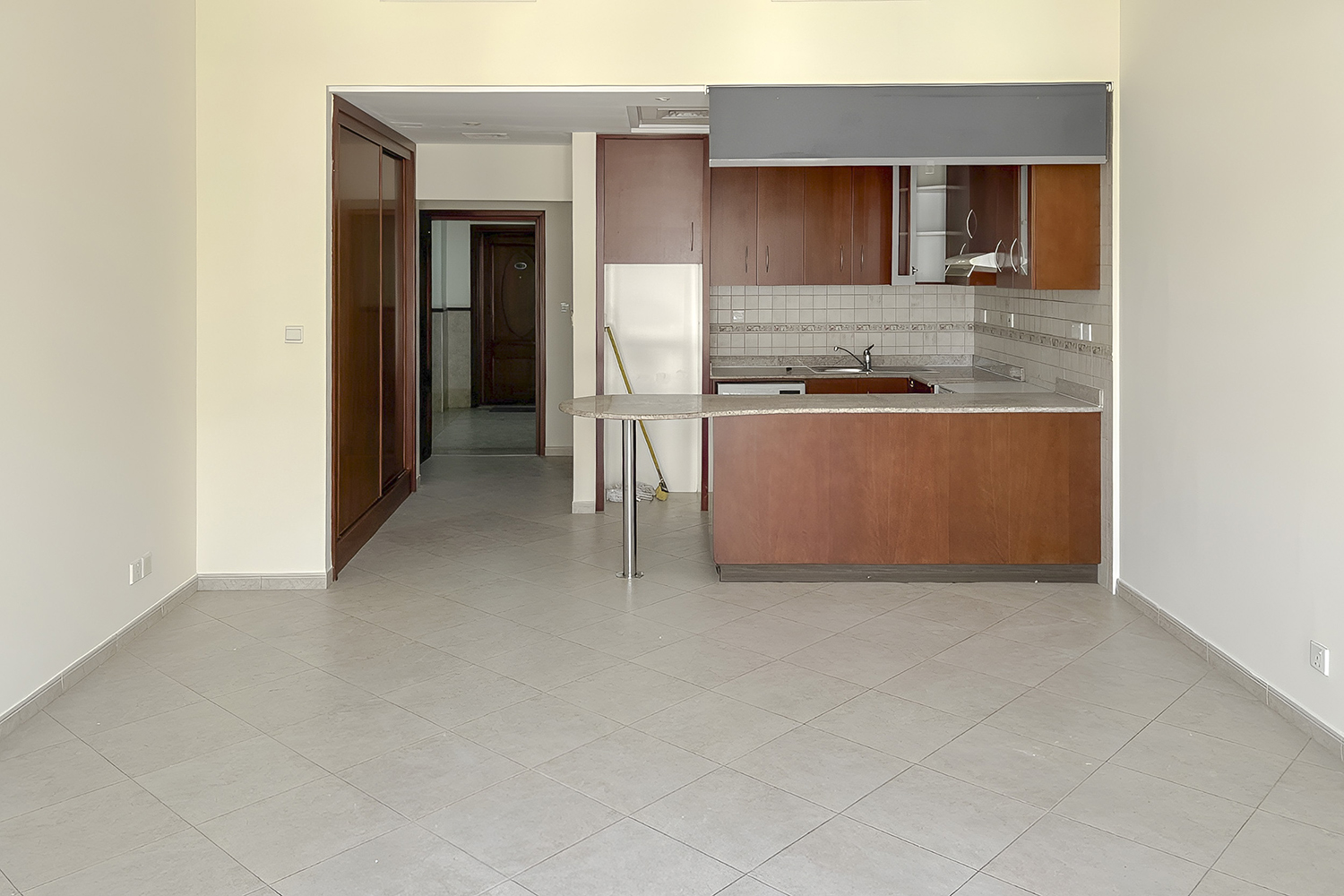  Studio in Courtyard Residences 2