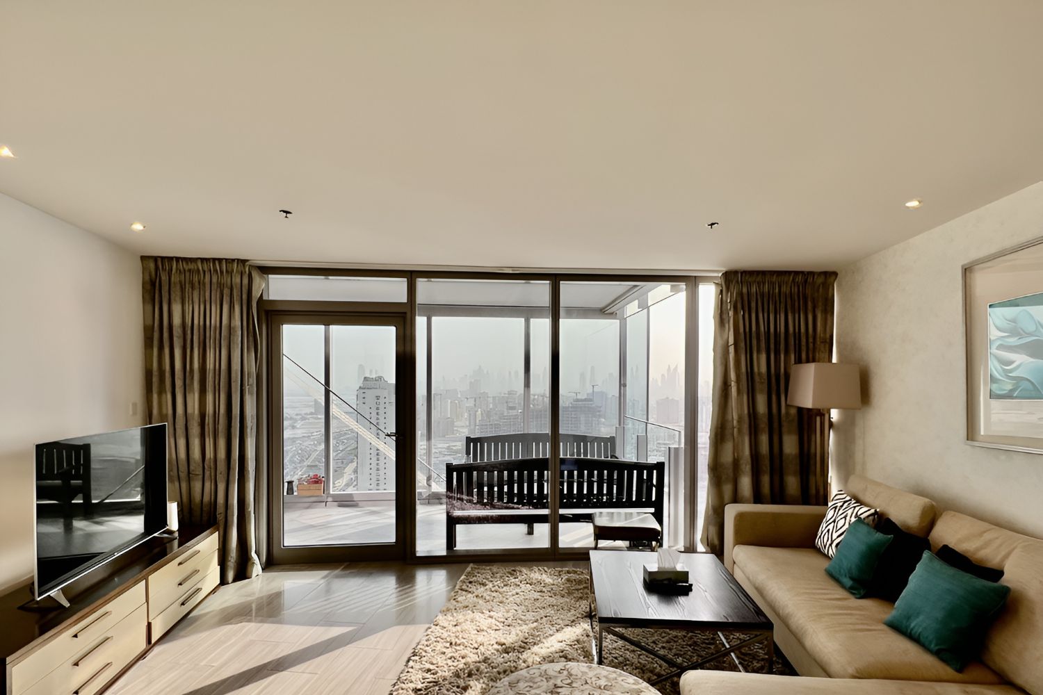 2 Bedrooms Apartment in D1 Tower