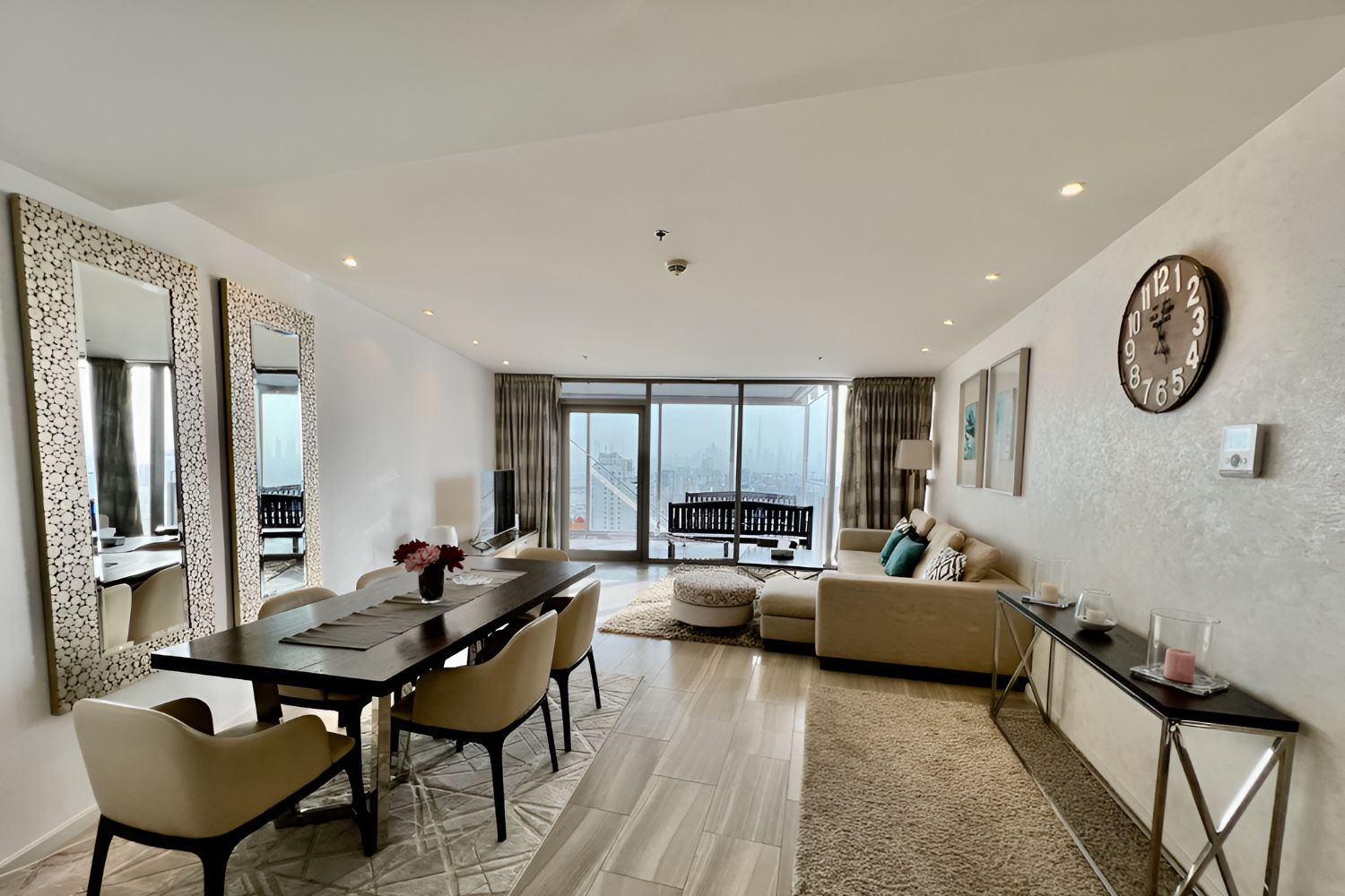 2 Bedrooms Apartment in D1 Tower