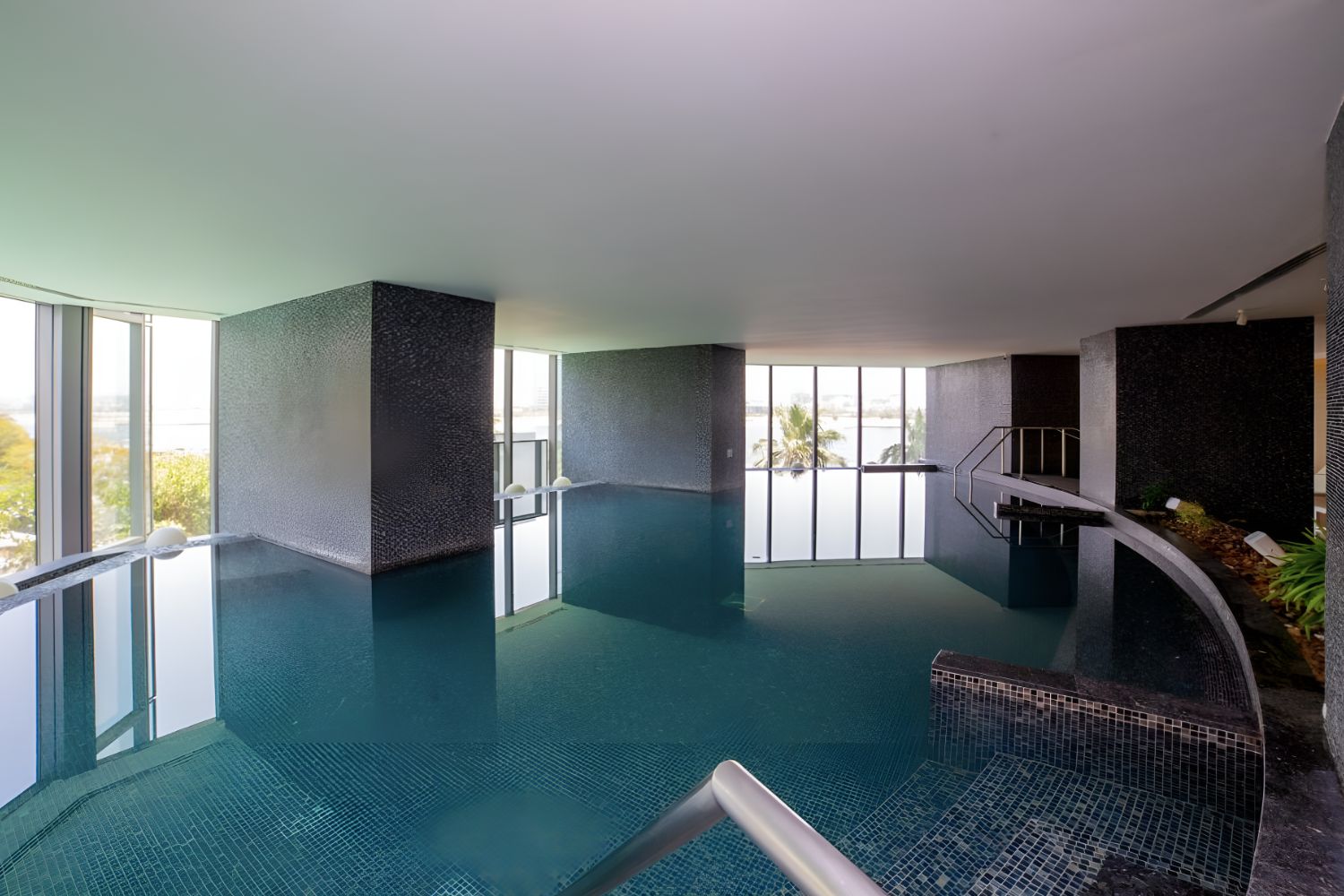 2 Bedrooms Apartment in D1 Tower
