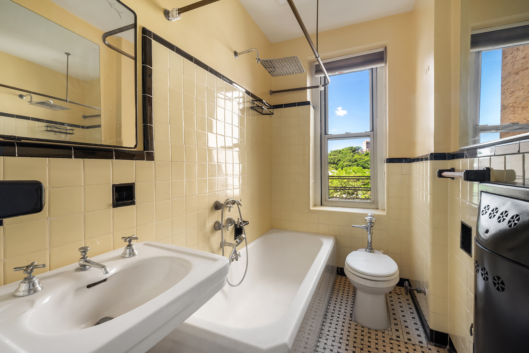 91 Payson Avenue 5-F Inwood New York NY 10034