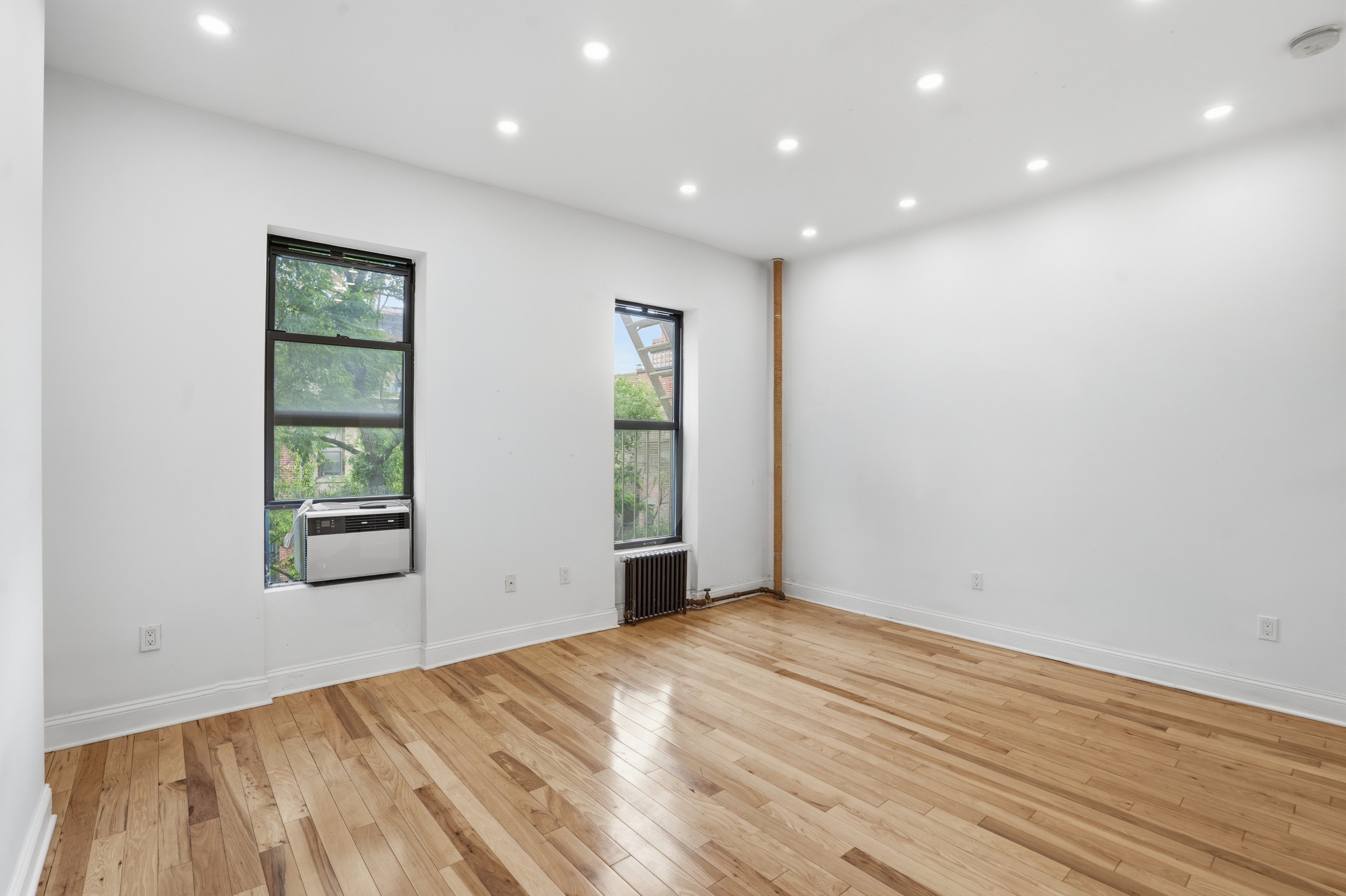 3 West 122nd Street 4-D Mt. Morris Park New York NY 10027