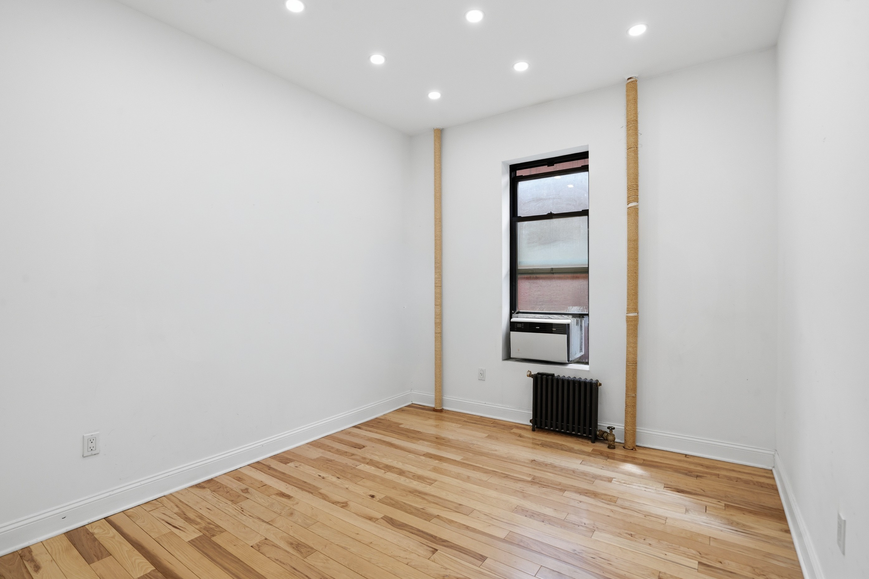 3 West 122nd Street 4-D Mt. Morris Park New York NY 10027