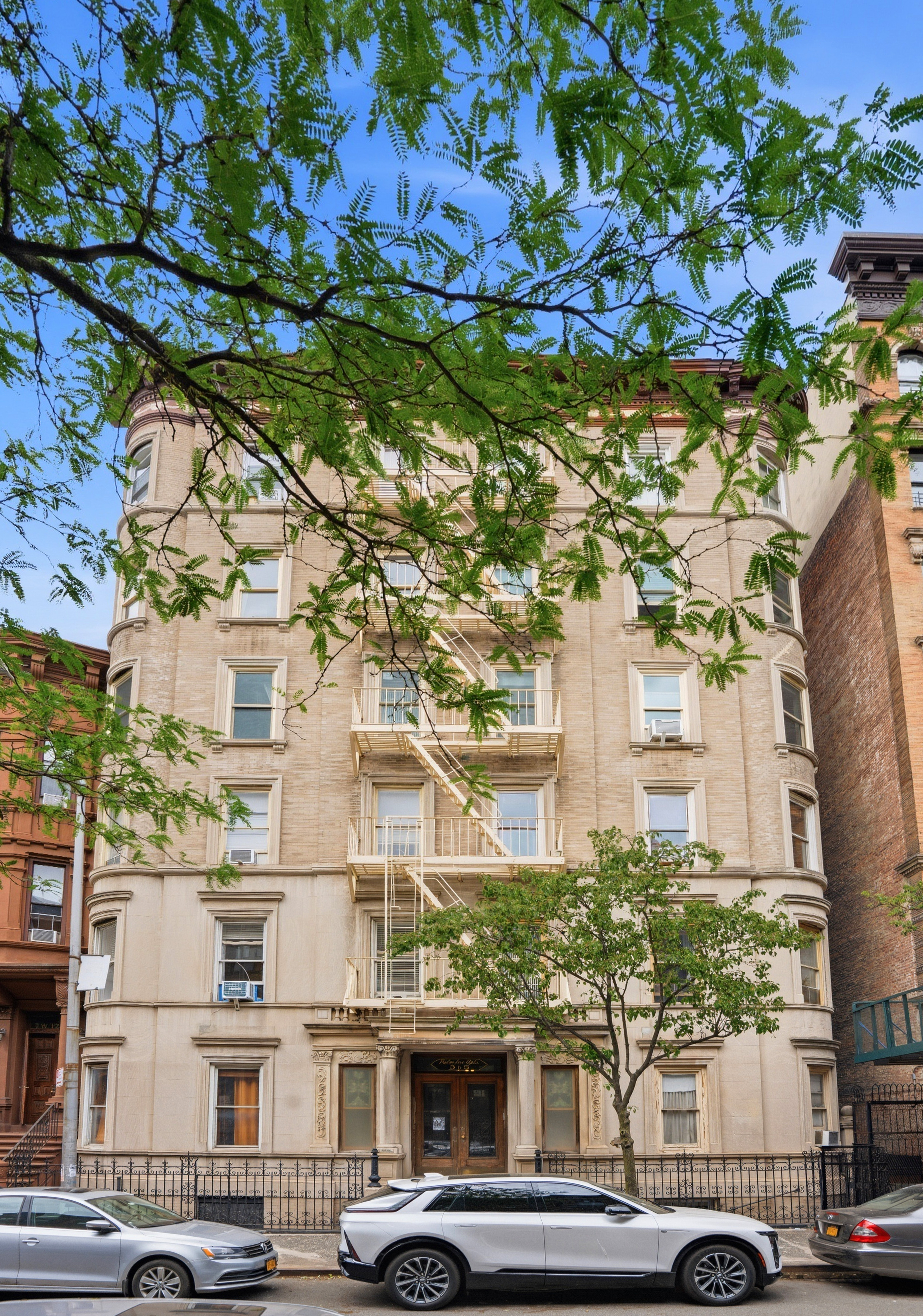 3 West 122nd Street 4-D Mt. Morris Park New York NY 10027