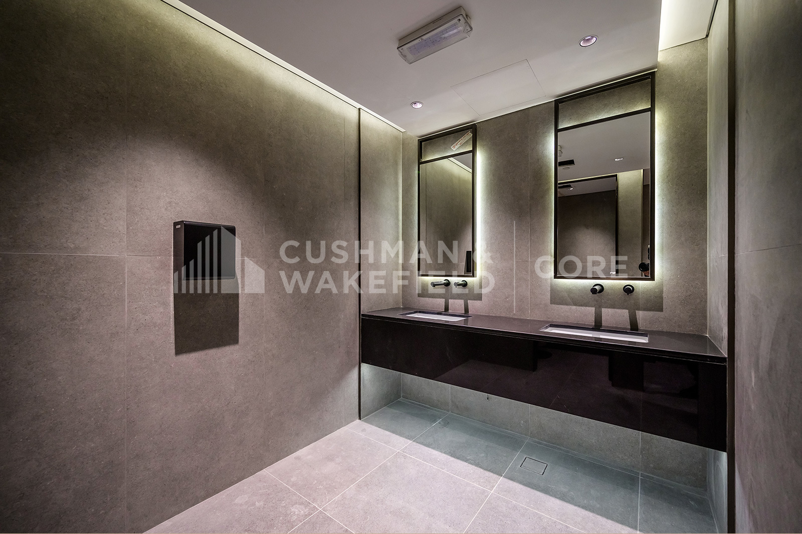 Millennium Plaza Hotel & Commercial Tower for lease in Sheikh Zayed Road