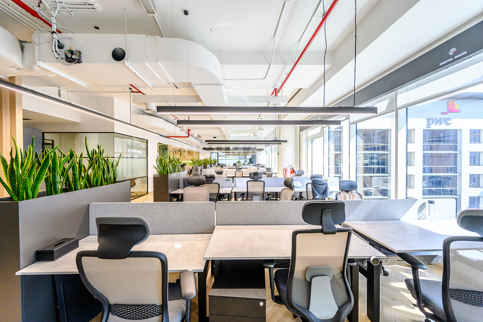 Building 6 for rent in Downtown Dubai