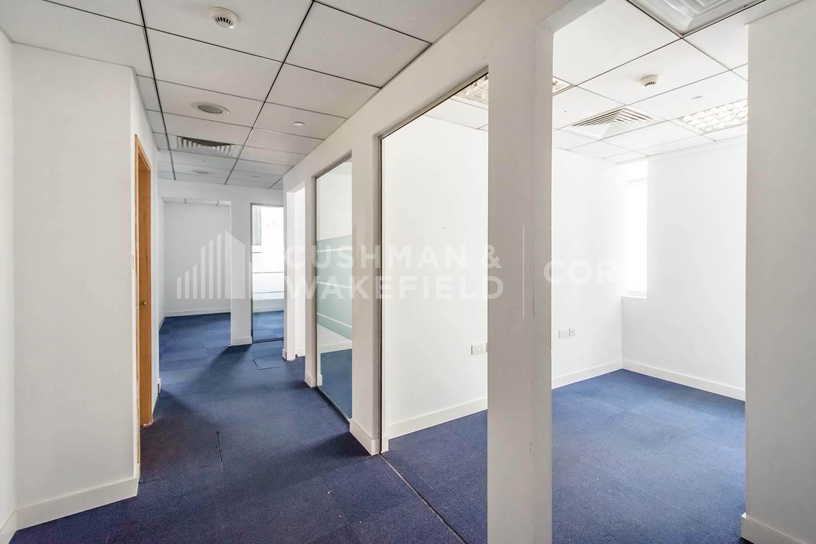 Building 25 for rent in Dubai Healthcare City