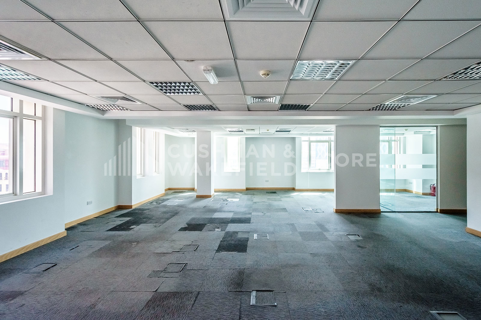 Building 25 for rent in Dubai Healthcare City