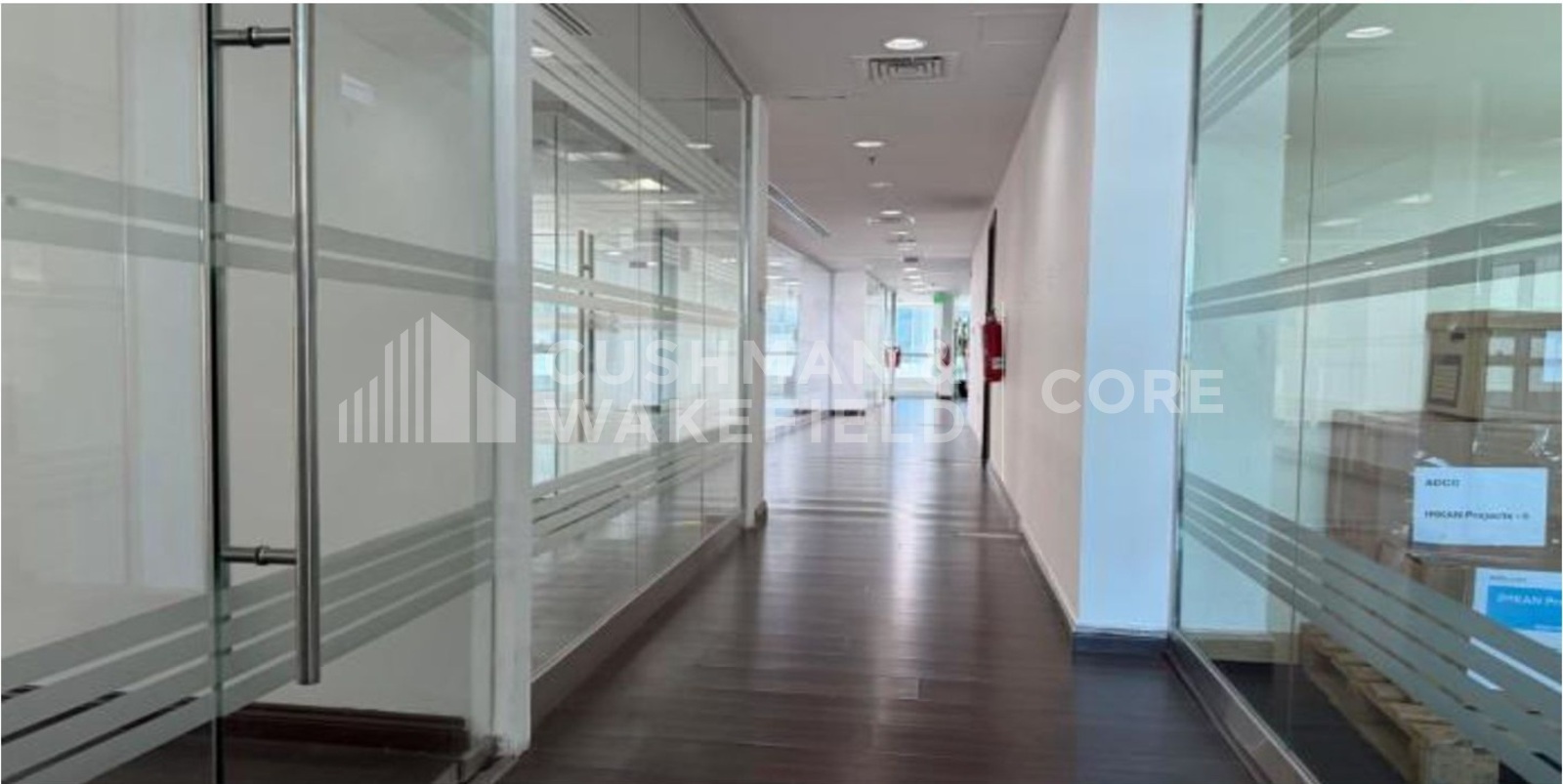 Cornich Al Khalidiya for lease in Al Khalidiya