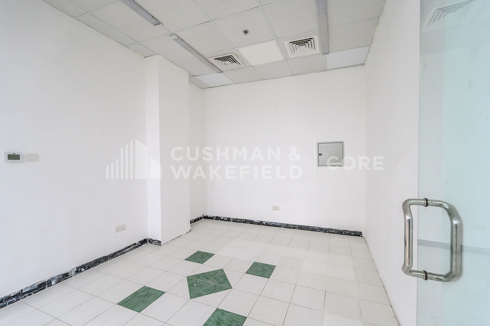 Naif for rent in Deira Naif for rent in Deira