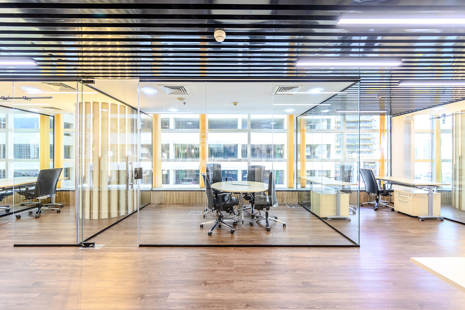 Nassima Tower for lease in Sheikh Zayed Road