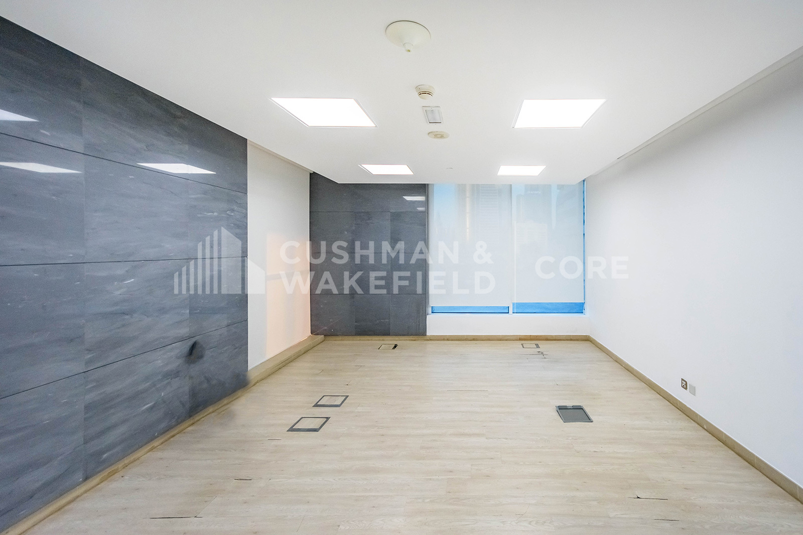 Single Business Tower for rent in Sheikh Zayed Road