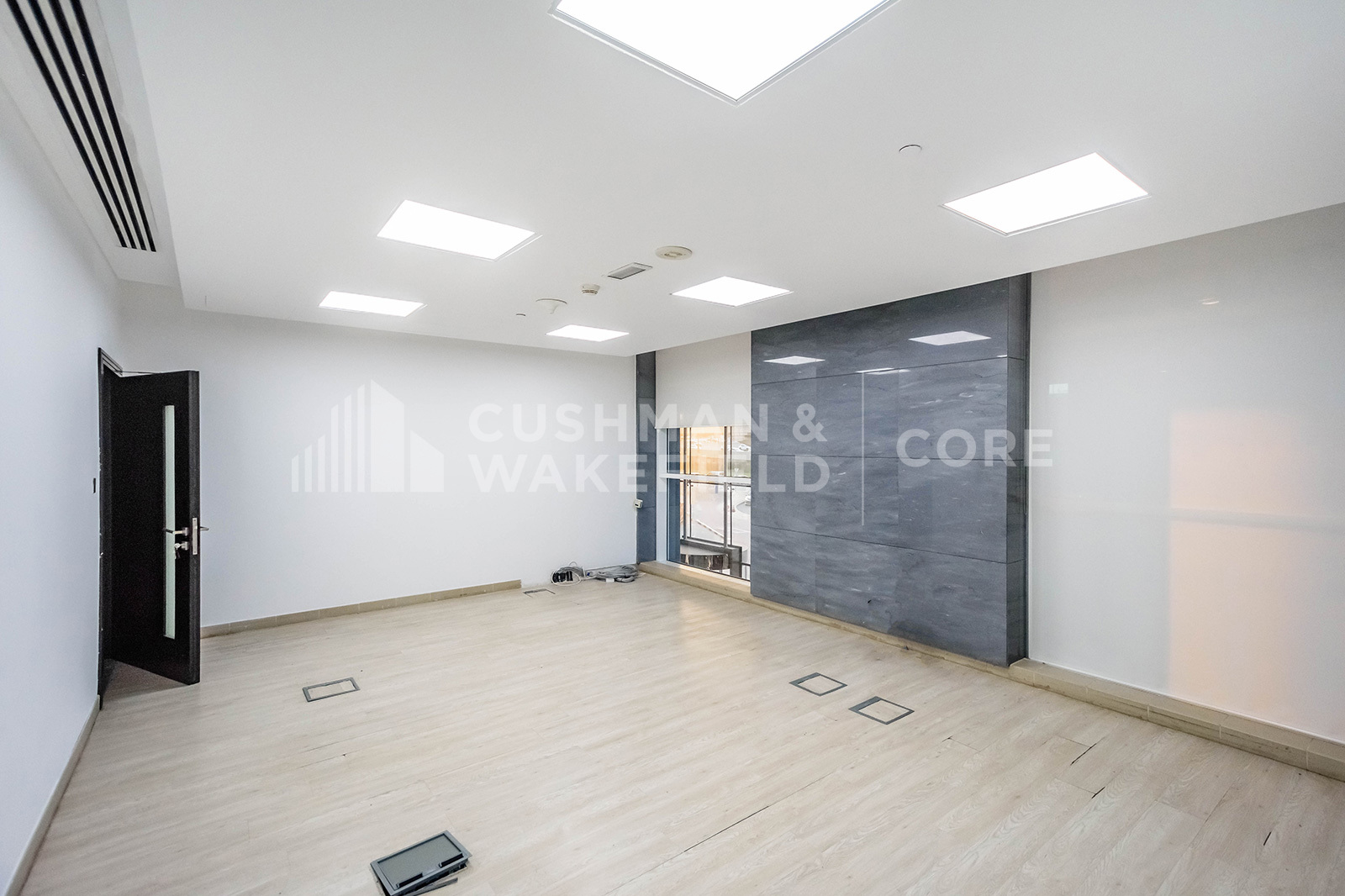 Single Business Tower for rent in Sheikh Zayed Road