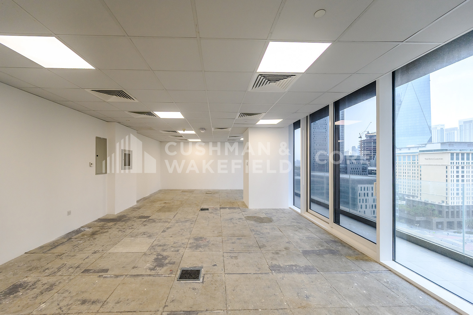 Maze Tower for rent in Sheikh Zayed Road