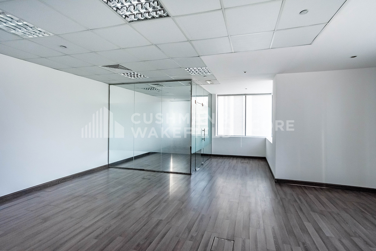 Aurora Tower for rent in Dubai Media City