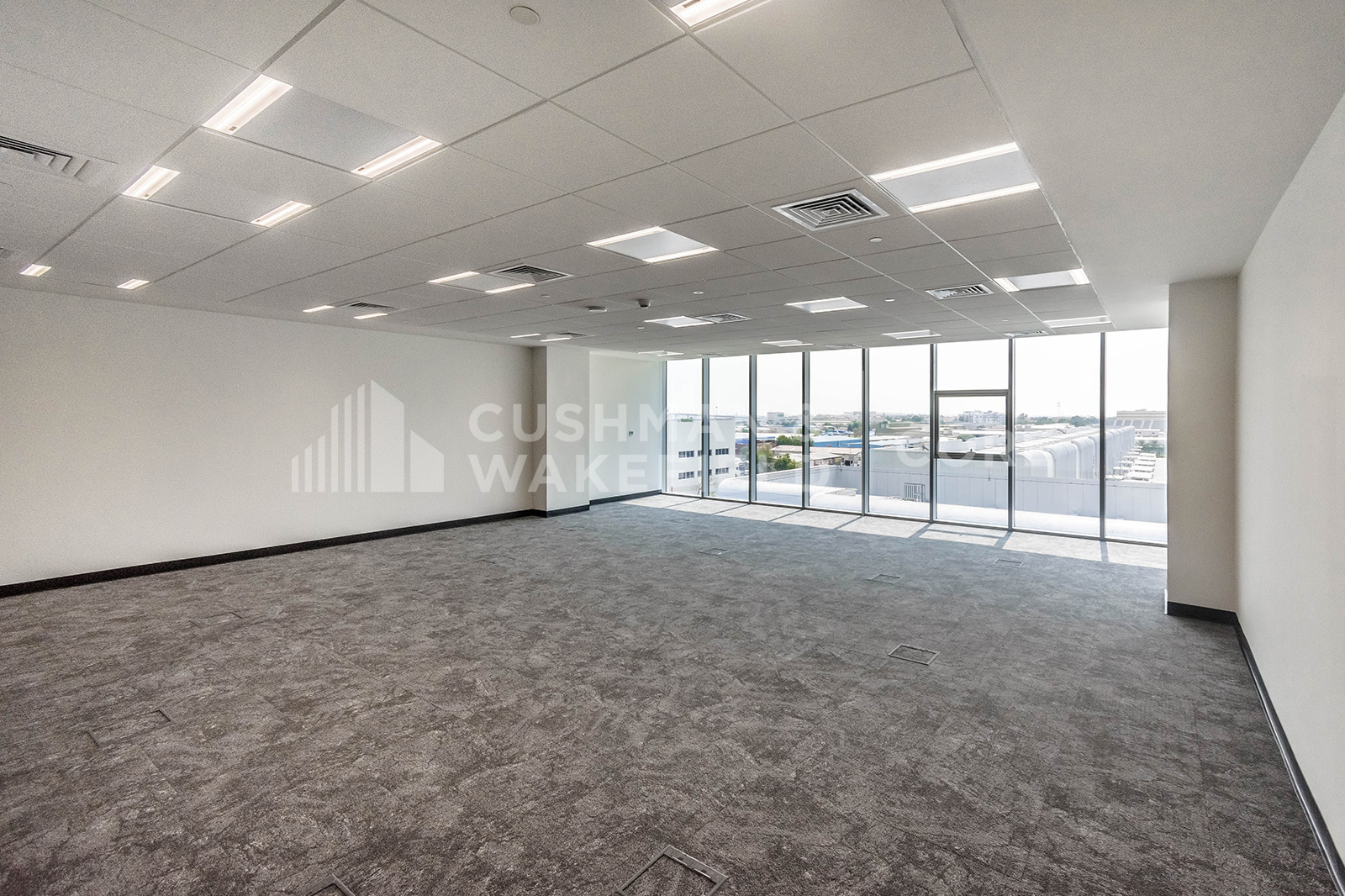 Dubai Commercity for rent in Umm Ramool
