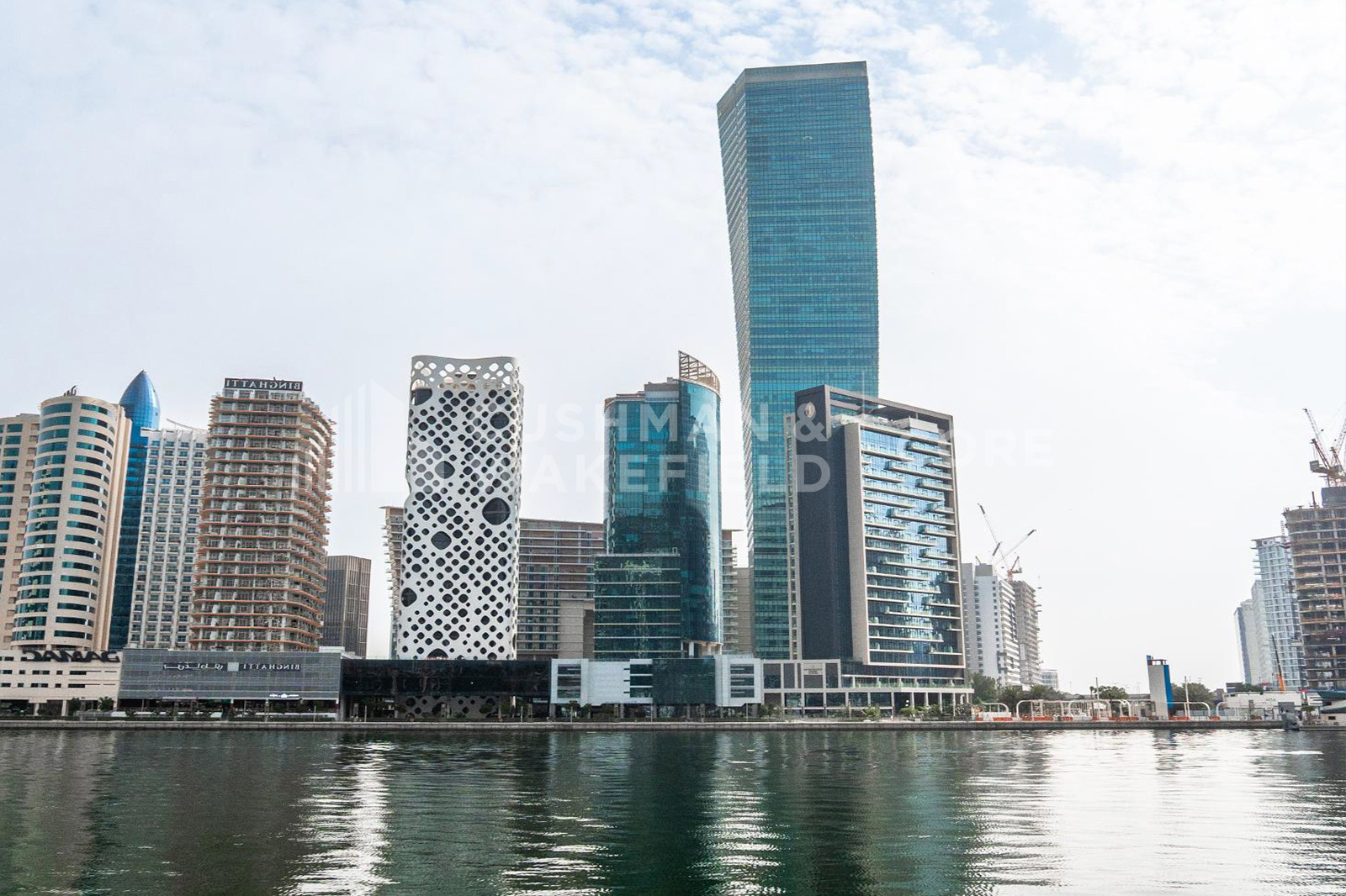 Magnum Opus Bay for lease in Business Bay