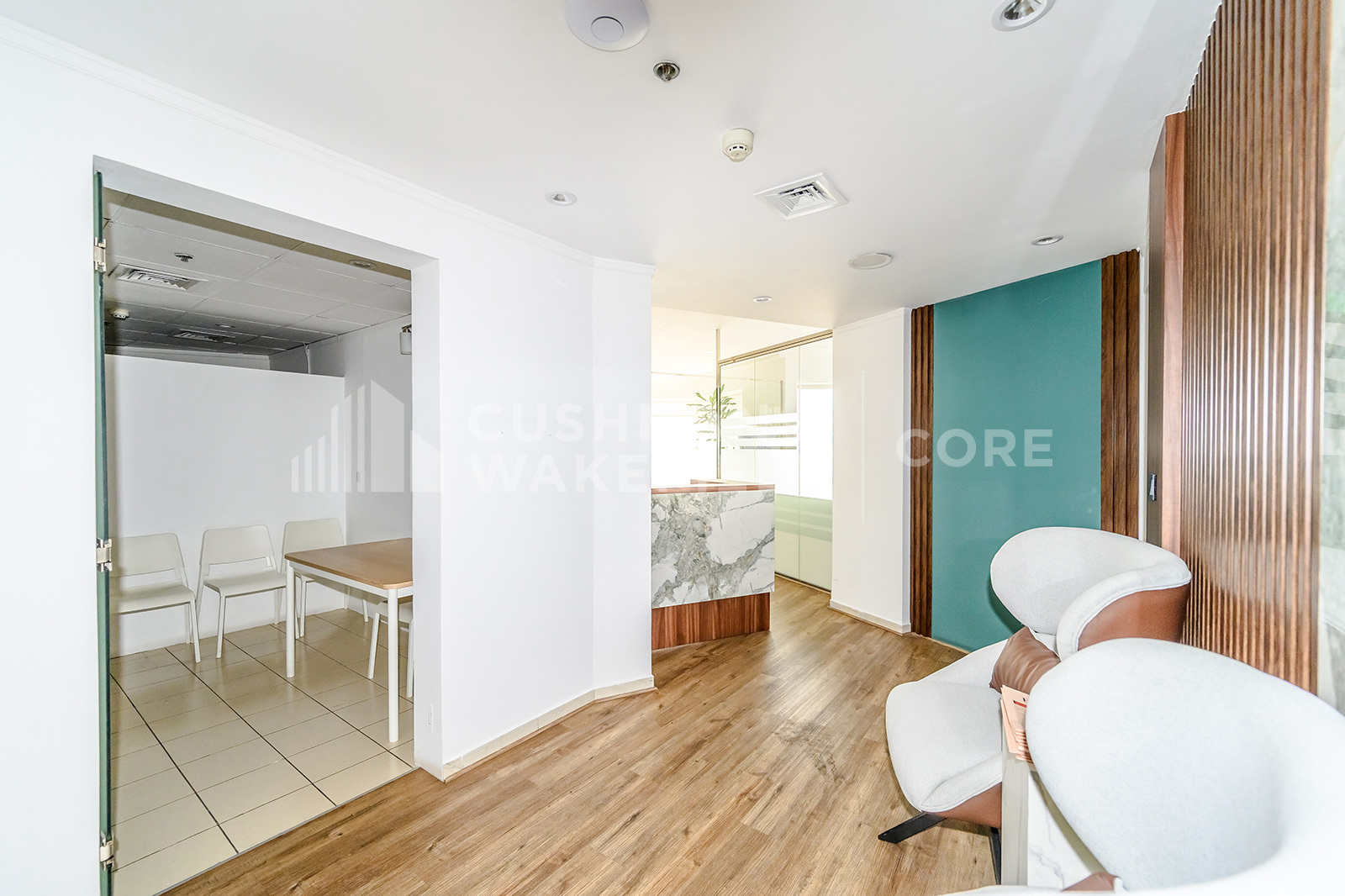 Fairmont Hotel for rent in Sheikh Zayed Road