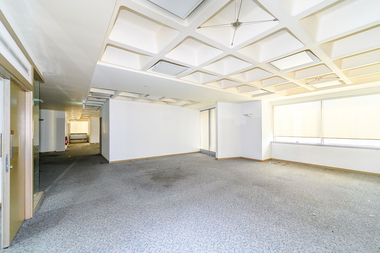 Sheikh Zayed Street for lease in Al Danah