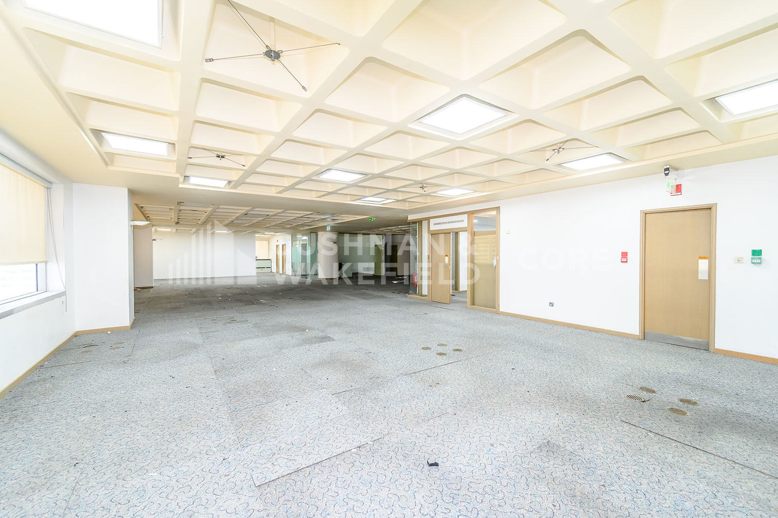 Sheikh Zayed Street for lease in Al Danah