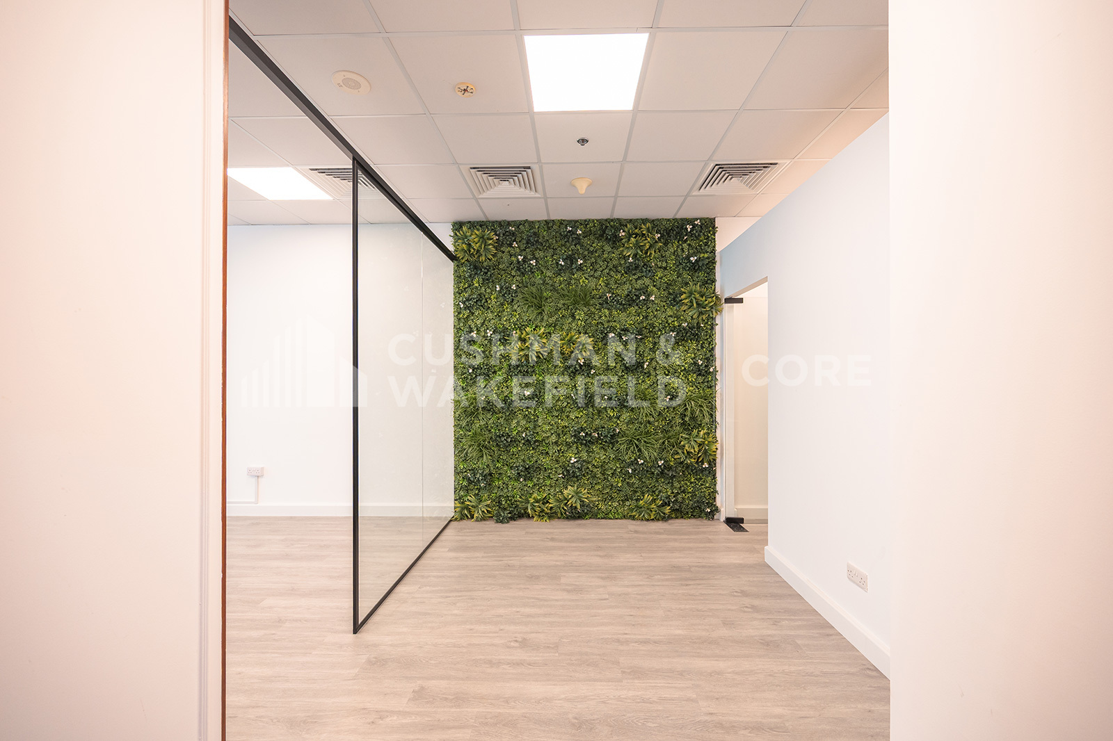 Capital Golden Tower for lease in Business Bay