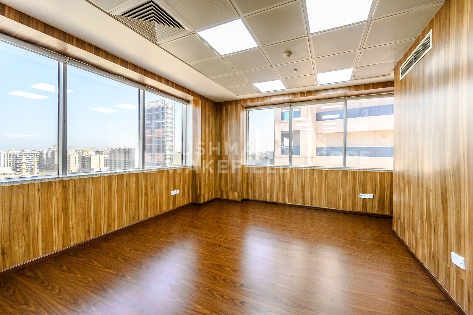 Al Moosa Tower 1 for rent in Sheikh Zayed Road Al Moosa Tower 1 for rent in Sheikh Zayed Road