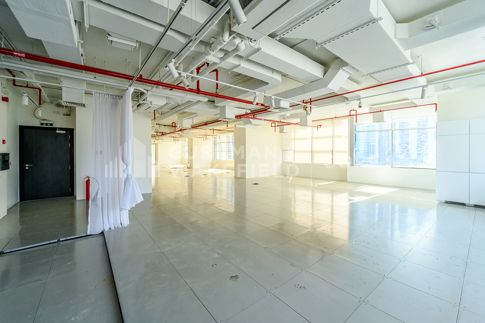 Mazaya Business Avenue AA1 for rent in Cluster A