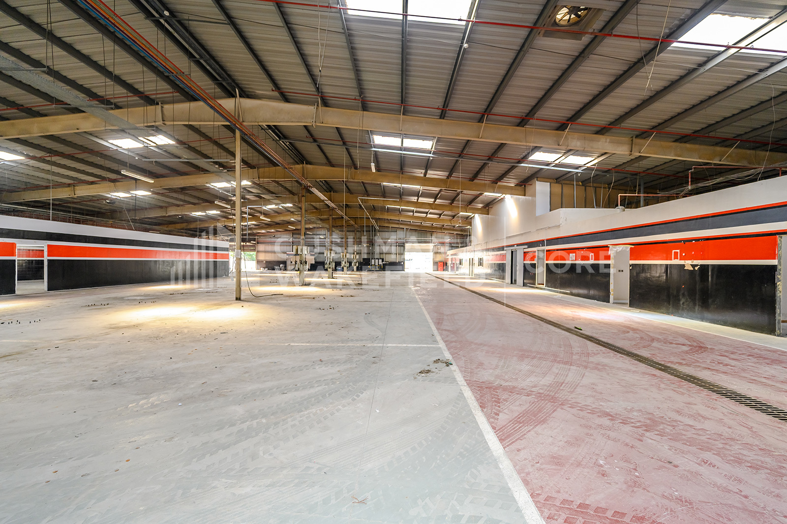 Warehouse for lease