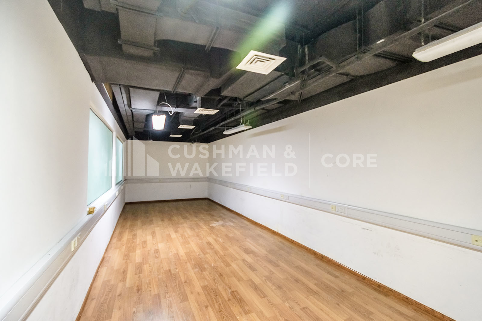 ACICO Business Park for rent in Port Saeed, Deira