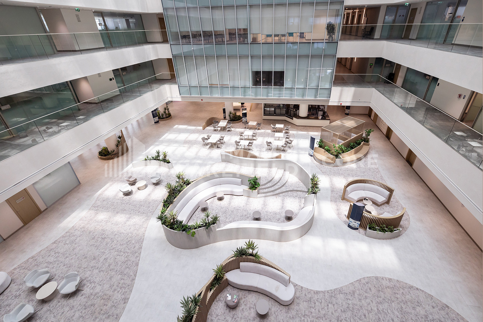 Dubai Commer city for rent in Umm Ramool