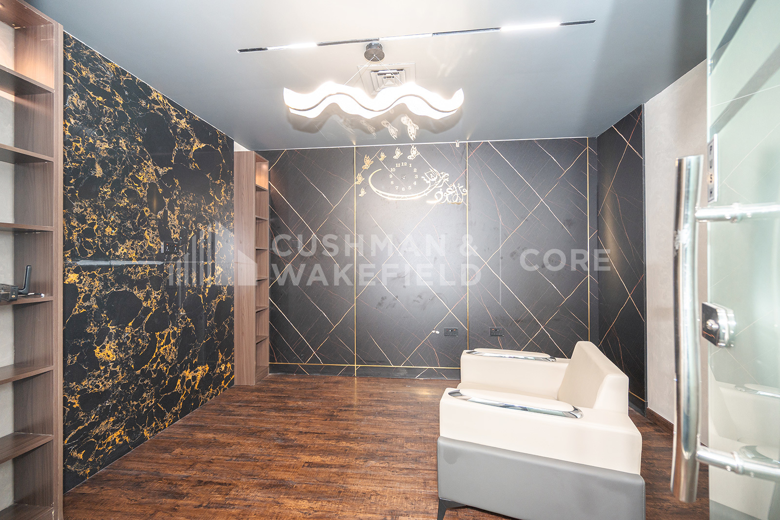 Al Shoala Building for rent in Deira