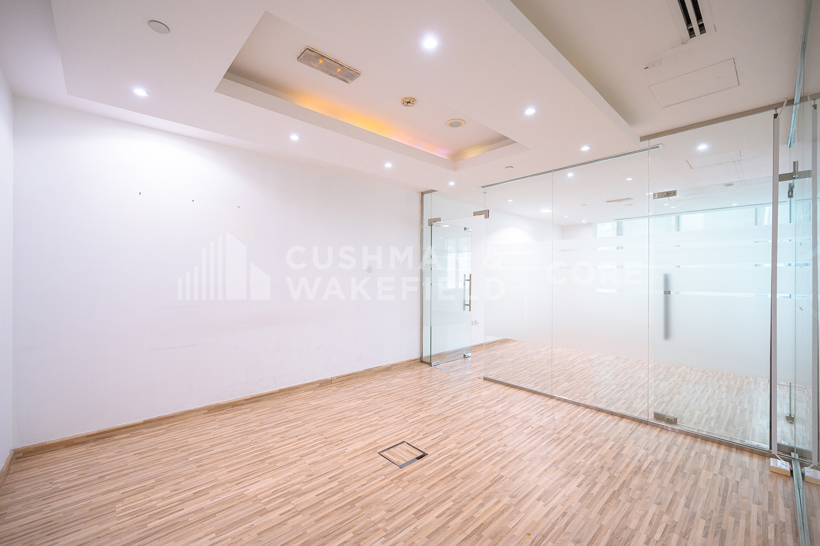 Capital Golden Tower for rent in Business Bay
