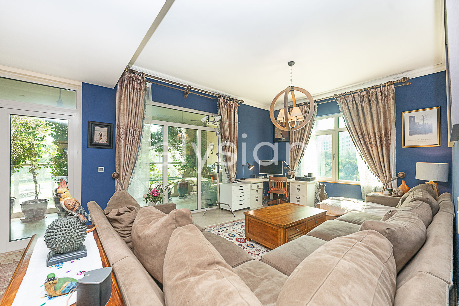 Exclusive-Great-Location-Vacant-on-Transfer