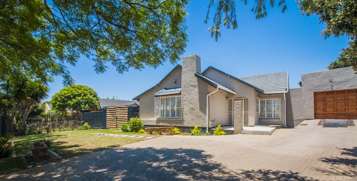 Rhodesfield, Property for sale 18 Rhodesfield, Kempton Park