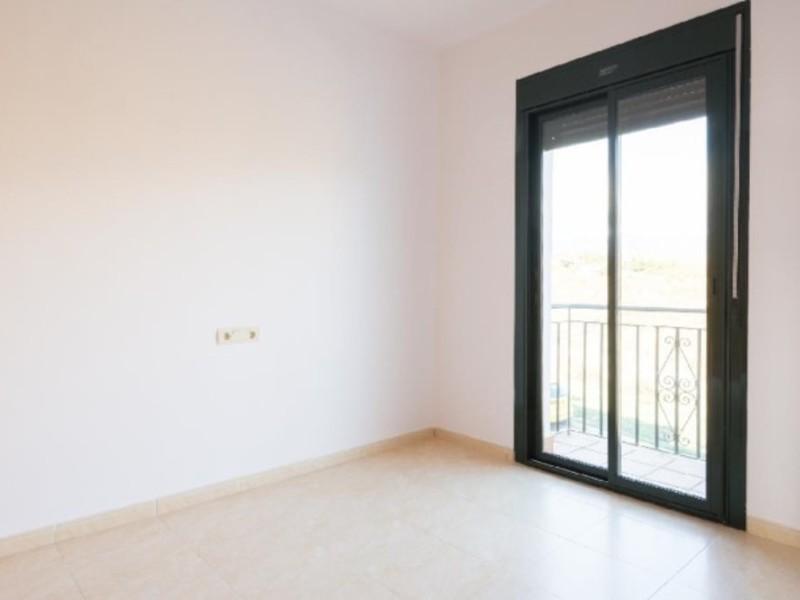 Chalet adosado en venta  en Calle La Vaguada, Estepona