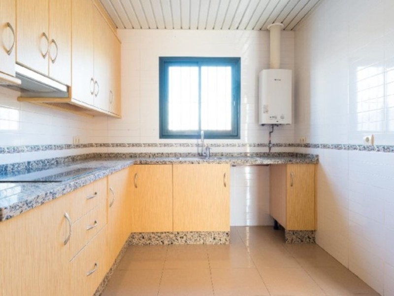 Chalet adosado en venta  en Calle La Vaguada, Estepona