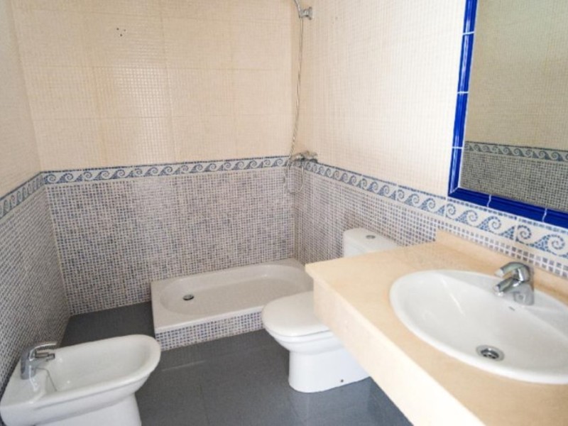 Chalet adosado en venta  en Calle La Vaguada, Estepona