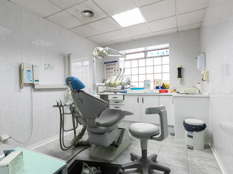 Local - 1ª línea comercial en alquiler  en Calle Juan XXIII, Coslada