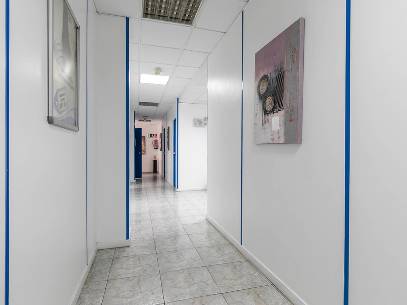 Local - 1ª línea comercial en alquiler  en Calle Juan XXIII, Coslada