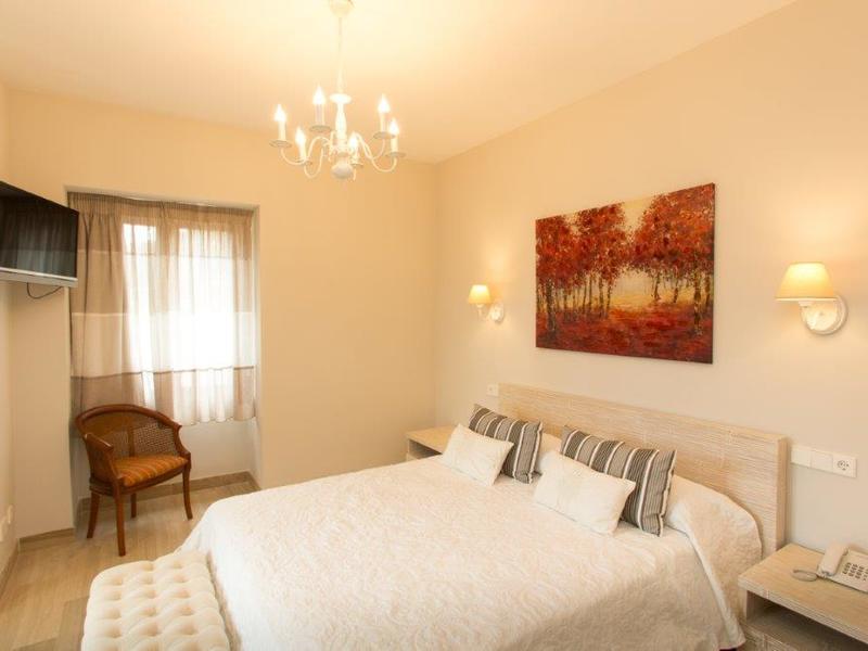 Chalet en venta  en Calle Montemayor, Marbella