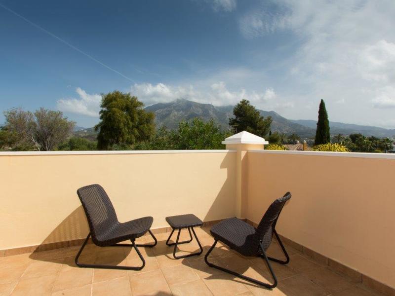 Chalet en venta  en Calle Montemayor, Marbella