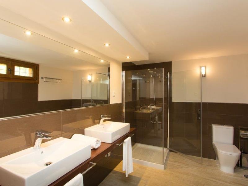 Chalet en venta  en Calle Montemayor, Marbella