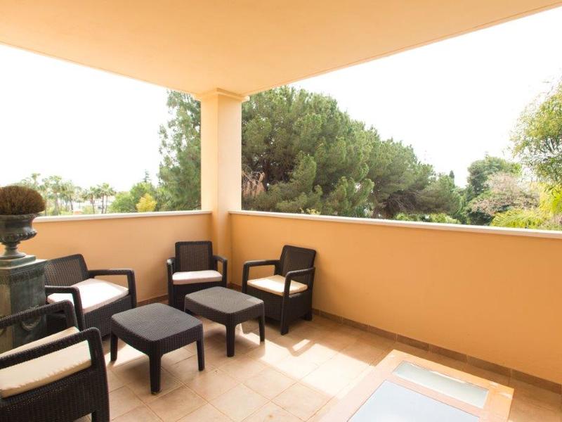 Chalet en venta  en Calle Montemayor, Marbella