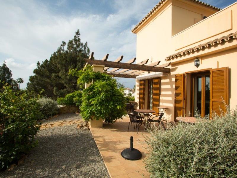 Chalet en venta  en Calle Montemayor, Marbella