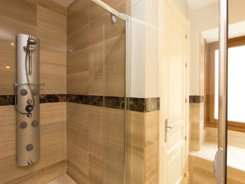 Chalet en venta  en Calle Montemayor, Marbella