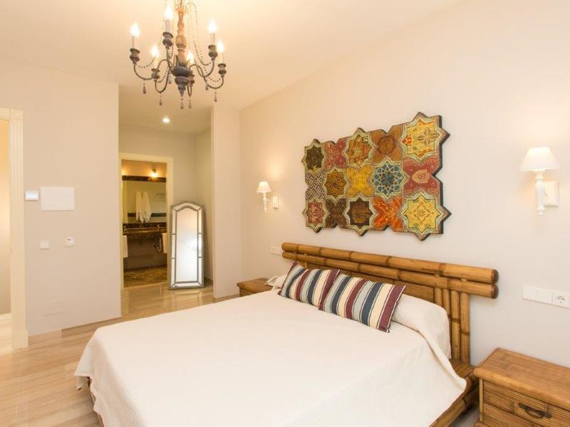 Chalet en venta  en Calle Montemayor, Marbella
