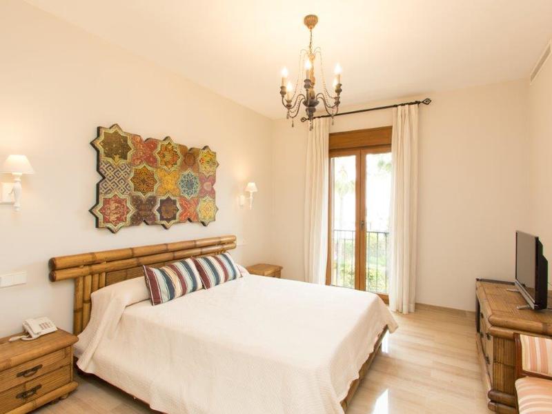 Chalet en venta  en Calle Montemayor, Marbella