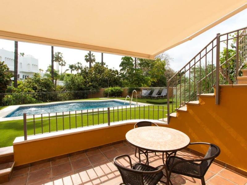 Chalet en venta  en Calle Montemayor, Marbella
